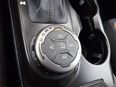 Used 2023 Ford Bronco Outer Banks image 18