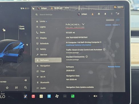Used 2023 Tesla Model Y Performance AWD/4WD image 31