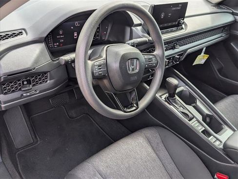 Used 2025 Honda Accord LX image 10