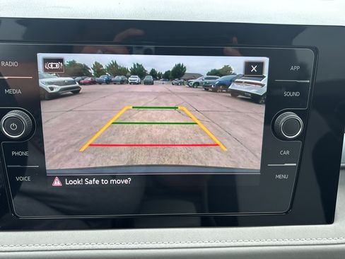 New 2026 Volkswagen Taos SE AWD/4WD image 25
