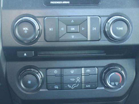 Used 2017 Ford F250 XL w/ Power Equipment Group image 22