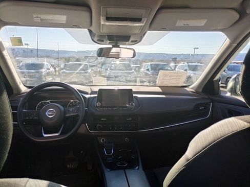 Used 2021 Nissan Rogue S image 12