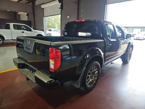 Used 2012 Nissan Frontier SV w/ Sport Appearance Pkg RWD image 3