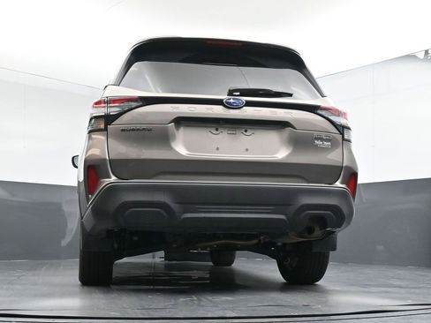 Used 2025 Subaru Forester Premium w/ Protection Package (1PH) image 22