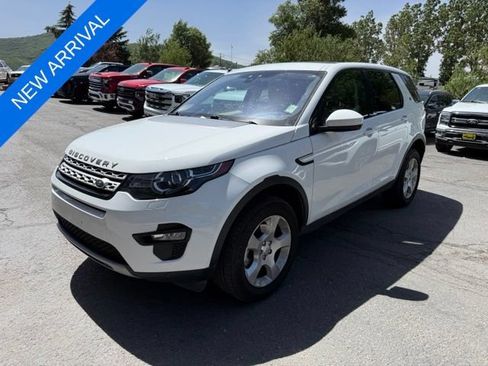 Used 2017 Land Rover Discovery Sport HSE AWD/4WD image 3
