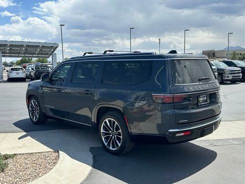 Used 2023 Jeep Wagoneer L Series III w/ Premium Group I AWD/4WD image 3