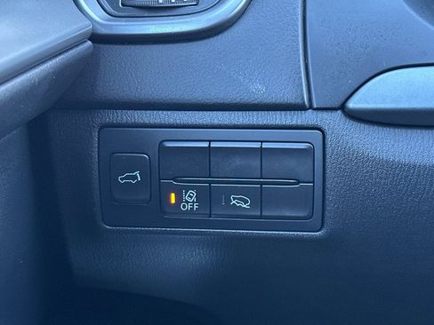 Used 2023 MAZDA CX-9 Touring image 32