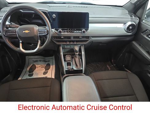 Used 2024 Chevrolet Colorado LT w/ LT Convenience Package image 11