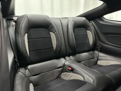 Used 2022 Ford Mustang GT RWD image 18