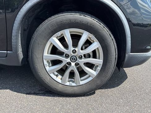 Used 2019 Nissan Rogue SV AWD/4WD image 11
