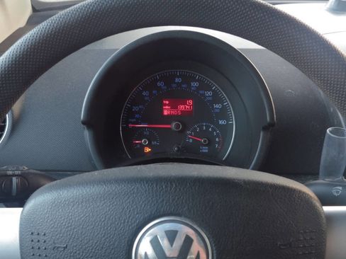 Used 2007 Volkswagen Beetle Convertible w/ Package 1 FWD image 8