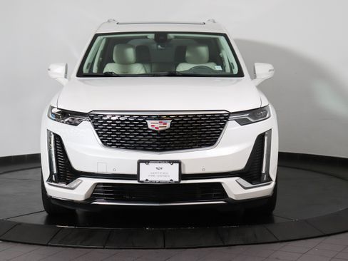Used 2024 Cadillac XT6 Premium Luxury w/ Technology Package AWD/4WD image 9