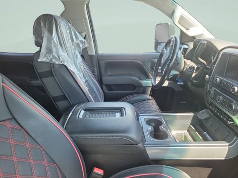 Used 2017 Chevrolet Silverado 3500 LT w/ LT Convenience Package image 6