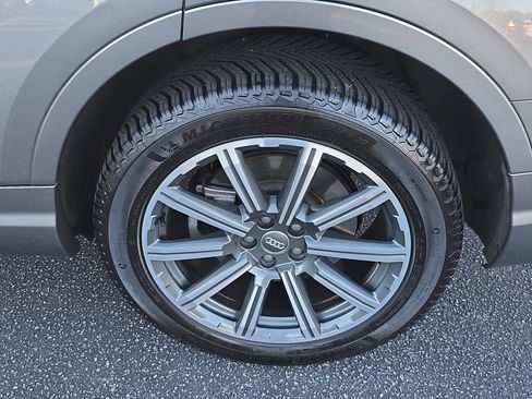 Used 2017 Audi Q7 3.0T Premium Plus image 36