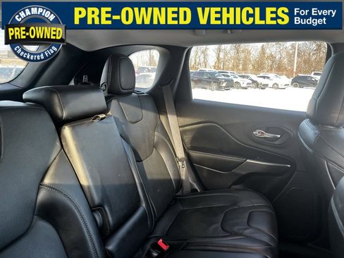 Used 2020 Jeep Cherokee Latitude Lux w/ Quick Order Package 26H Lux image 30