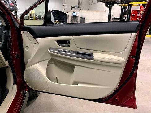 Used 2015 Subaru Crosstrek 2.0i Limited image 21