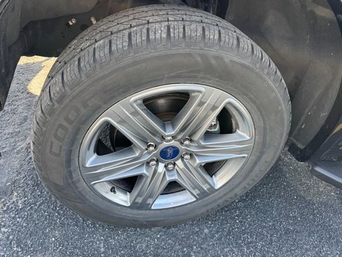 Used 2019 Ford F150 XLT w/ Equipment Group 302A Luxury image 5