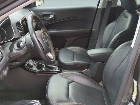 Used 2019 Jeep Compass Limited AWD/4WD image 12