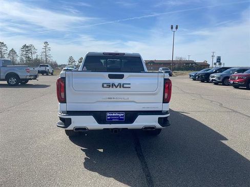 Used 2023 GMC Sierra 1500 Denali Ultimate AWD/4WD image 3
