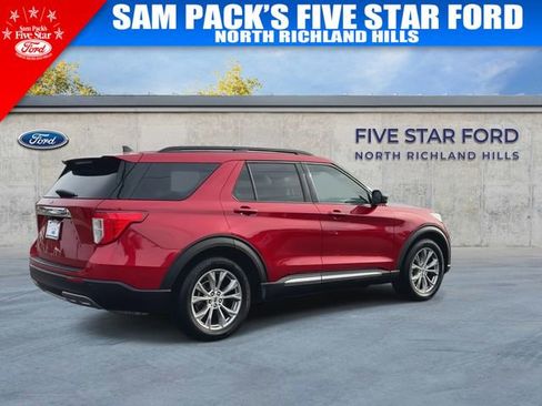 Used 2022 Ford Explorer XLT w/ Equipment Group 202A RWD image 9
