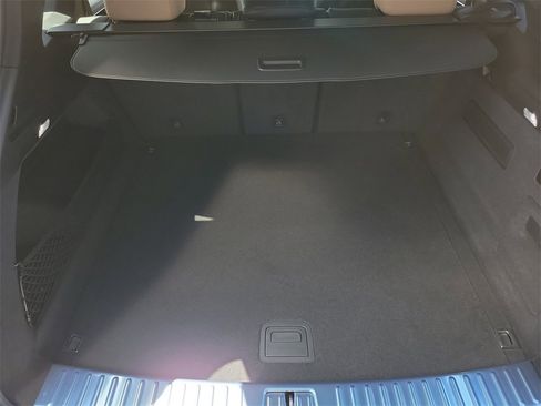 New 2026 Porsche Cayenne image 17