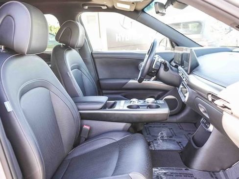 Used 2023 Genesis GV60 Advanced AWD/4WD image 18