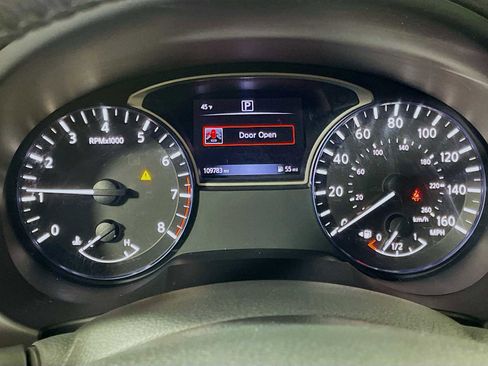 Used 2016 Nissan Altima 3.5 SR image 10