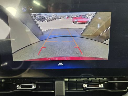 New 2026 Chevrolet Equinox LT w/ LPO, Floor Liner Package image 15