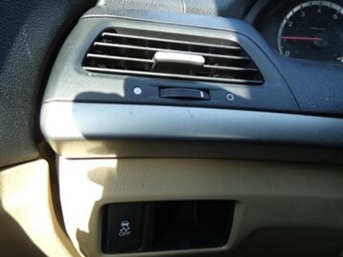 Used 2012 Honda Accord SE image 23