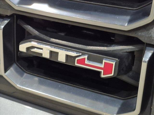 Used 2024 GMC Canyon AT4 AWD/4WD image 7