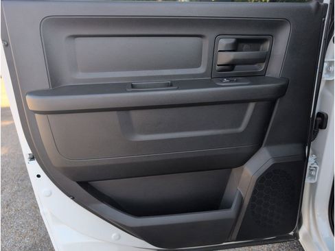 New 2026 RAM 2500 Tradesman w/ Chrome Appearance Group image 35