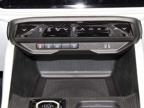 New 2026 Jeep Cherokee Limited AWD/4WD image 19
