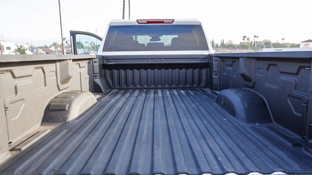Used 2025 Chevrolet Silverado 2500 Custom w/ Custom Value Package AWD/4WD image 30