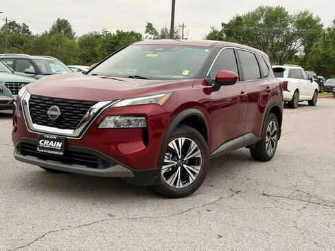 Used 2023 Nissan Rogue SV FWD image 3