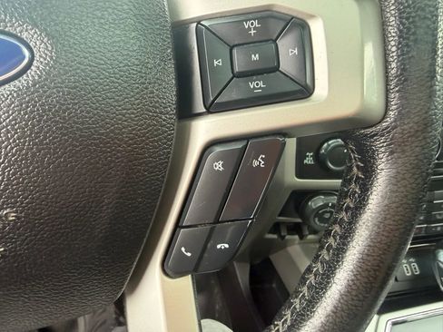 Used 2016 Ford F150 Lariat w/ Equipment Group 502A Luxury AWD/4WD image 16