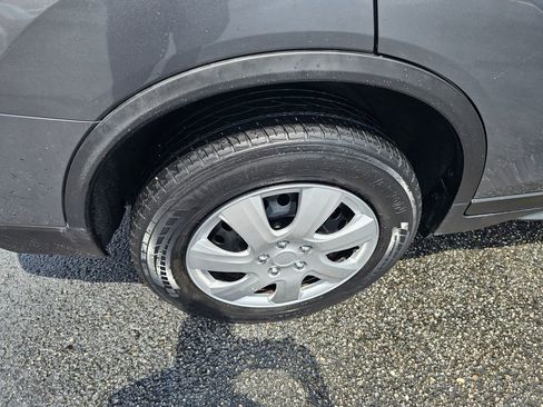 Used 2020 Nissan Rogue S AWD/4WD image 9