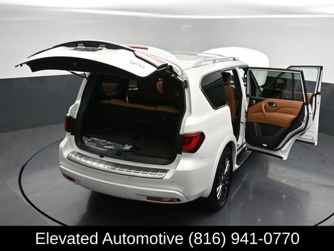 Used 2023 INFINITI QX80 Sensory w/ All-Season Package AWD/4WD image 38