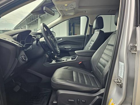 Used 2017 Ford Escape Titanium w/ Equipment Group 301A AWD/4WD image 20