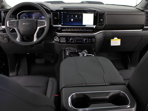 New 2026 Chevrolet Silverado 1500 LT Trail Boss w/ LT Trail Boss Premium Package AWD/4WD image 11