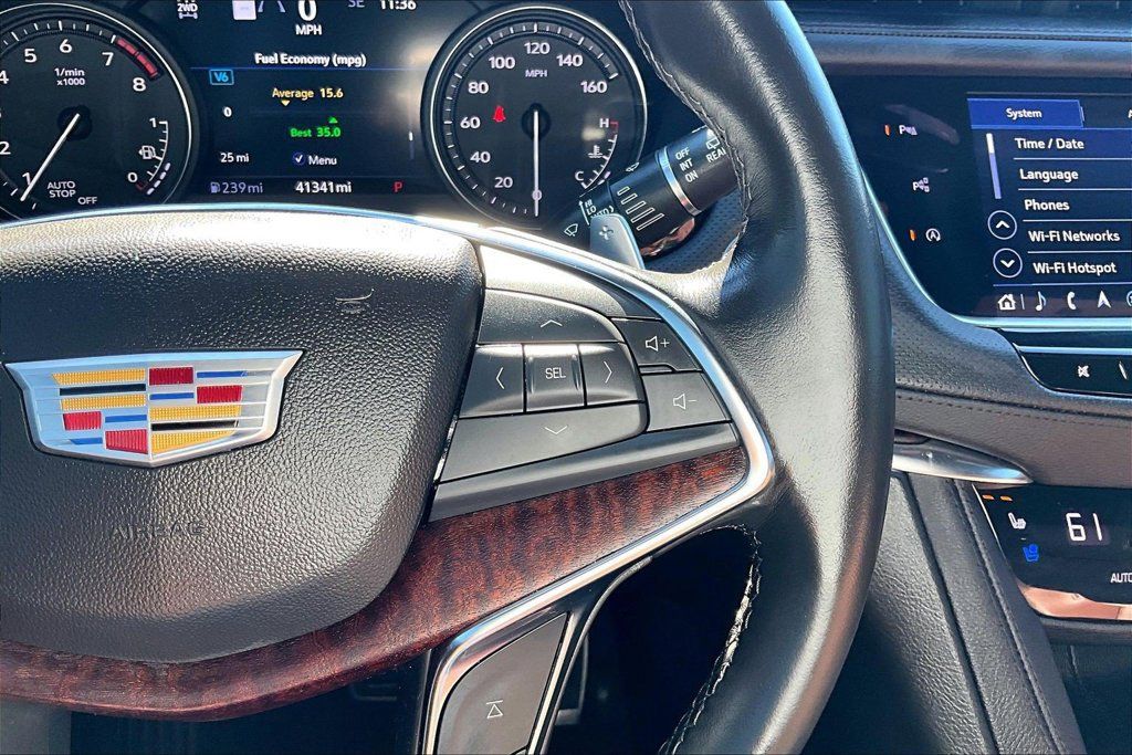 Used 2023 Cadillac XT5 Sportv w/ Technology Package AWD/4WD image 12