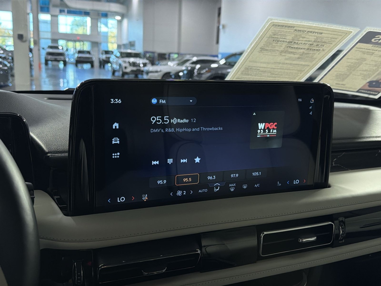Used 2026 Lincoln Aviator Black Label w/ Jet Appearance Package AWD/4WD image 33