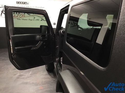 Used 2014 Jeep Wrangler Sport AWD/4WD image 21