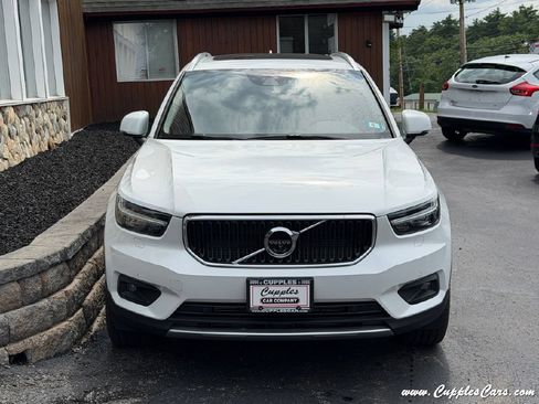 Used 2022 Volvo XC40 T5 Momentum w/ Premium Package AWD/4WD image 14