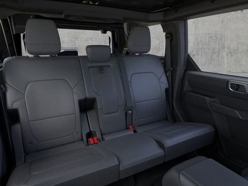 New 2025 Ford Bronco Outer Banks w/ Sasquatch Package image 11
