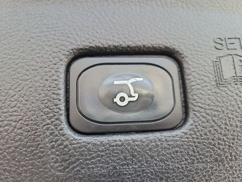 Certified 2023 Ford Edge SEL AWD/4WD image 10