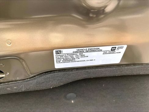 Used 2024 Chevrolet Equinox LT image 35