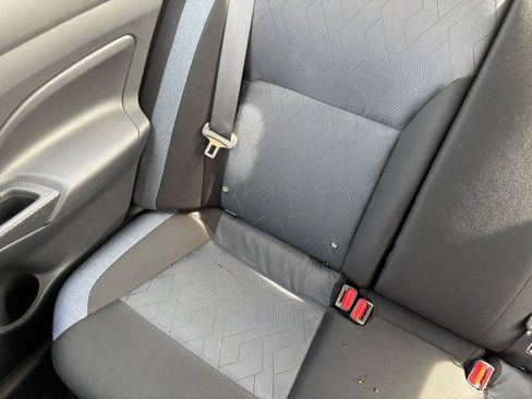 Used 2025 Nissan Versa SV FWD image 37