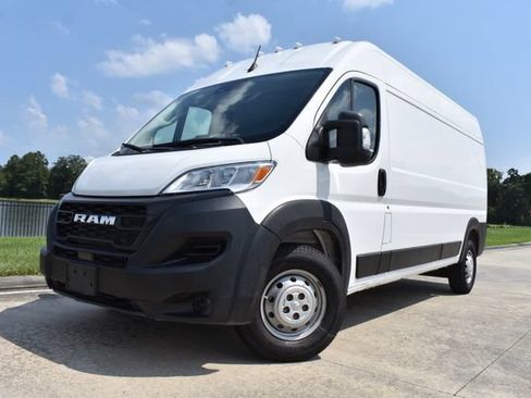 Used 2023 RAM ProMaster 2500 FWD image 5