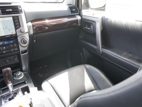 Used 2024 Toyota 4Runner Limited AWD/4WD image 17