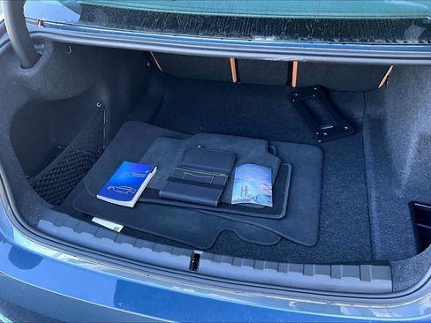 Certified 2025 BMW 330i Sedan image 33